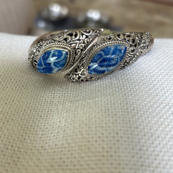 Elegant Silver and Blue Fossilized Coral Women's Bracelet - Picture 3 of 8